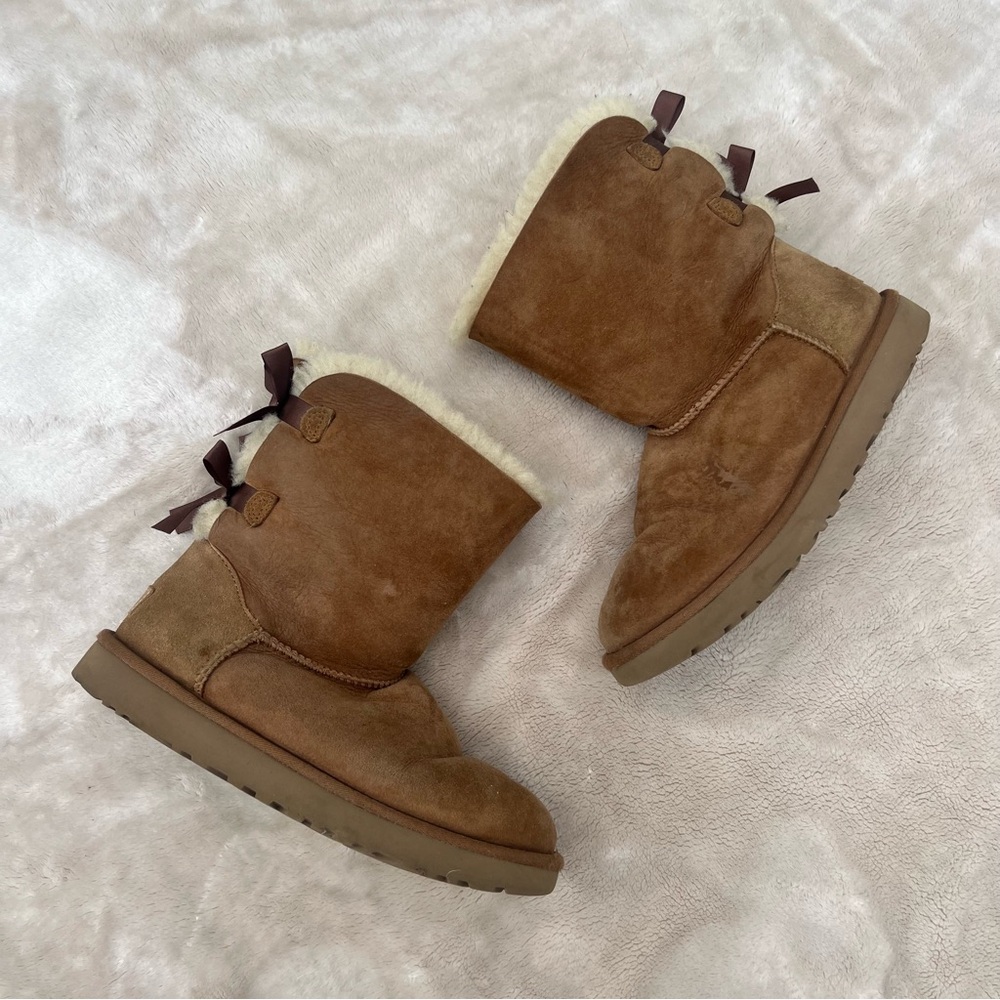 Chestnut Bailey Bow Uggs
